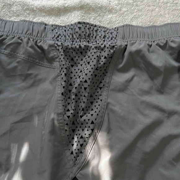 Xersion women shorts size XL - Picture 7 of 9